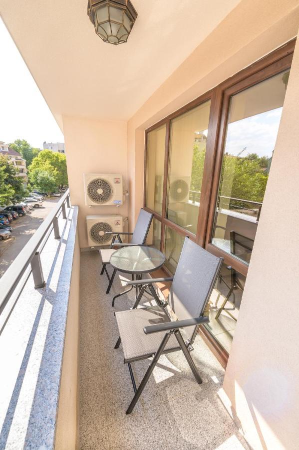 Etica Apartments Plovdiv Ngoại thất bức ảnh