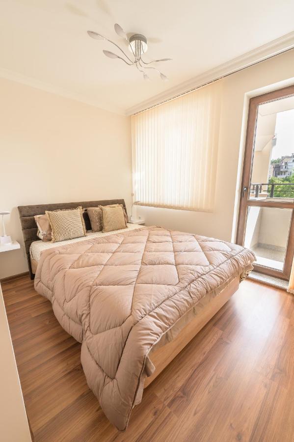 Etica Apartments Plovdiv Ngoại thất bức ảnh